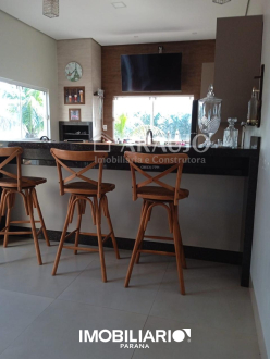 Sobrado para  Venda em Umuarama pela Araujo