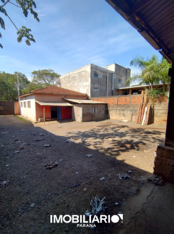 Salão Comercial para  Alugar em Umuarama pela Bom Imóveis