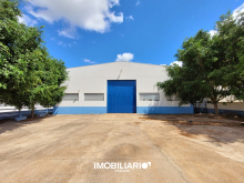 Salão Comercial para  Alugar em Umuarama pela Delta