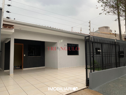 Residência para  Venda em Umuarama pela Imobiliária Triangulo