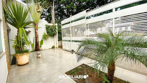 Sobrado para  Venda em Umuarama pela Dimensão