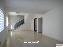 Residência para  Venda em Umuarama pela Caetano & Otávio