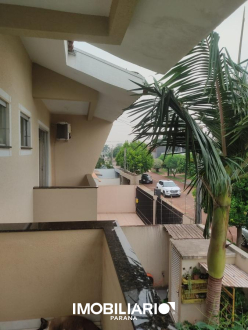 Sobrado para  Venda em Campo Mourão pela Grola Negócios Imobiliários