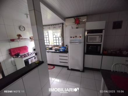 Residência para  Venda em Umuarama pela Imobiliária Amizade