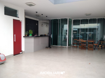 Residência para  Venda em Umuarama pela Imobiliária Amizade