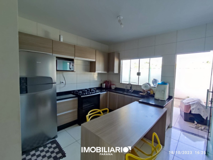 Residência para  Venda em Umuarama pela Imobiliária Amizade