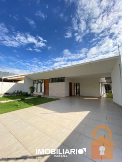 Residência para  Venda em Campo Mourão pela Grola Negócios Imobiliários