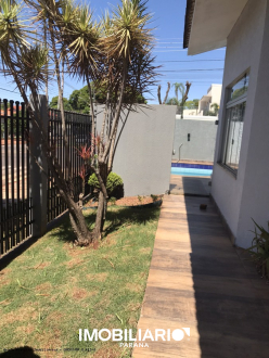 Residência para  Venda em Campo Mourão pela Grola Negócios Imobiliários