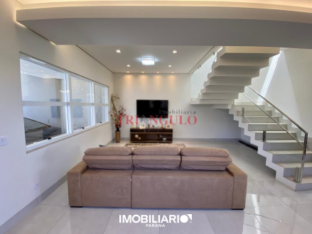 Sobrado para  Venda em Umuarama pela Imobiliária Triangulo