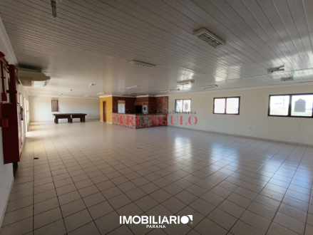 Prédio Comercial para  Alugar em Umuarama pela Imobiliária Triangulo