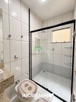 Residência para  Venda em Umuarama pela Paullyne Bianca Negócios Imobiliários