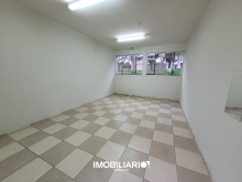 Salão Comercial para  Alugar em Umuarama pela Delta