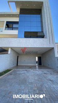 Sobrado para  Venda em Umuarama pela Shiotani Imóveis