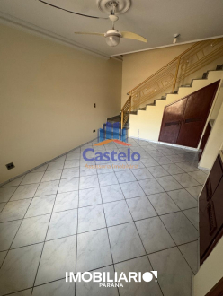 Sobrado para  Alugar em Umuarama pela Castelo Assessoria Imobiliária
