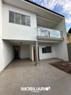 Sobrado para  Venda em Campo Mourão pela Casa fácil