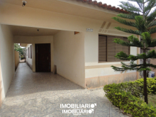 Residência para  Venda em Umuarama pela Caetano & Otávio