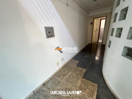 Prédio Comercial para  Alugar em Umuarama pela Aldemir Imóveis