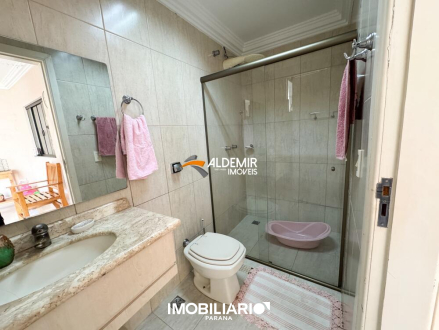 Sobrado para  Venda em Umuarama pela Aldemir Imóveis