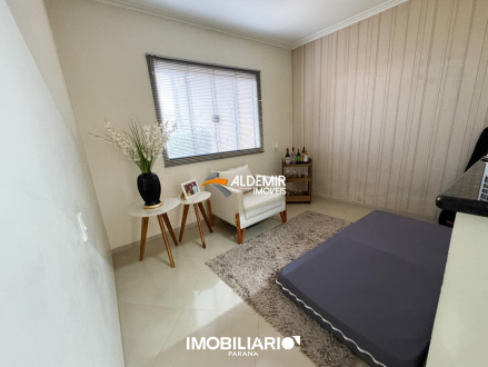 Sobrado para  Venda em Umuarama pela Aldemir Imóveis