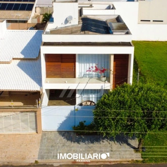 Sobrado para  Venda em Umuarama pela Depieri Negócios Imobiliários