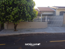 Residência para  Venda em Umuarama pela Araujo