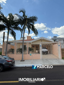 Residência para  Venda em Umuarama pela Marcelo