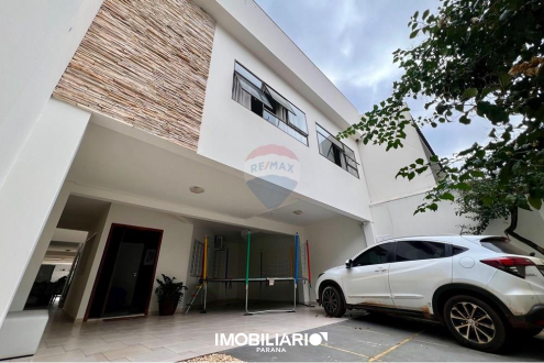 Sobrado para  Venda em Umuarama pela Remax Majob