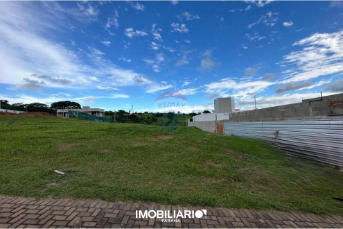 Terreno para  Venda em Umuarama pela Remax Majob