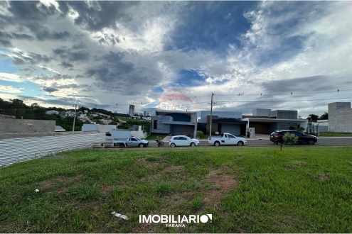 Terreno para  Venda em Umuarama pela Remax Majob