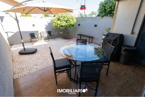 Casa Em Condomínio para  Venda em Umuarama pela Remax Majob