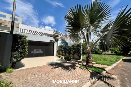 Casa Em Condomínio para  Venda em Umuarama pela Remax Majob