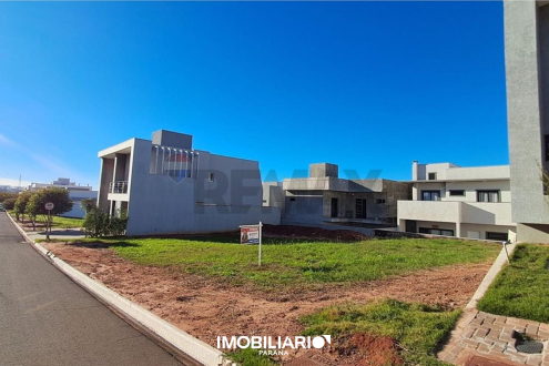 Terreno para  Venda em Umuarama pela Remax Majob