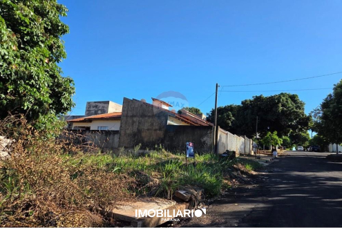 Terreno para  Venda em Umuarama pela Remax Majob
