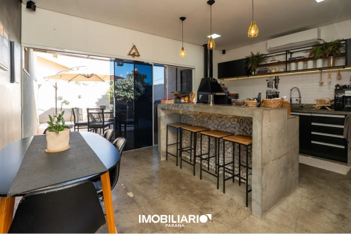 Casa Em Condomínio para  Venda em Umuarama pela Remax Majob