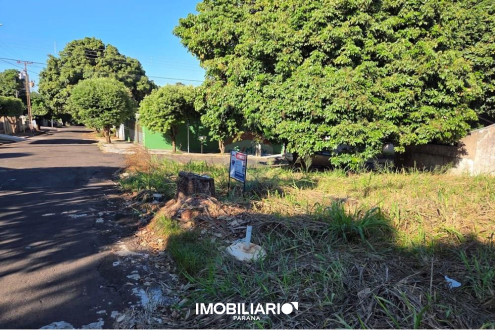 Terreno para  Venda em Umuarama pela Remax Majob
