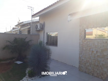 Residência para  Venda em Umuarama pela Araujo