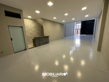 Salão Comercial para  Alugar em Umuarama pela Araujo