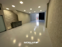 Salão Comercial para  Alugar em Umuarama pela Araujo