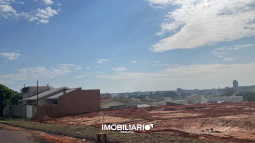 Terreno para  Venda em Umuarama pela Emerson