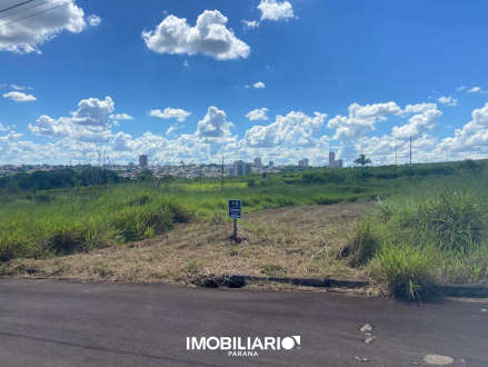 Terreno para  Venda em Umuarama pela Elisia Neves