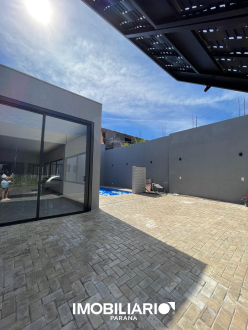 Residência para  Venda em Umuarama pela Sublime imóveis