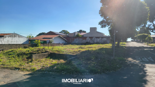Terreno para  Venda em Umuarama pela Pizzaia