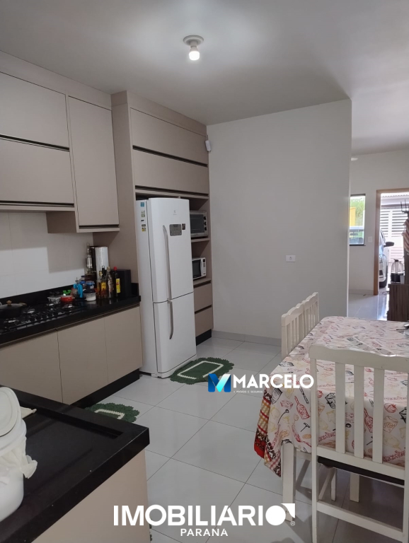 Residência para  Venda em Umuarama pela Marcelo