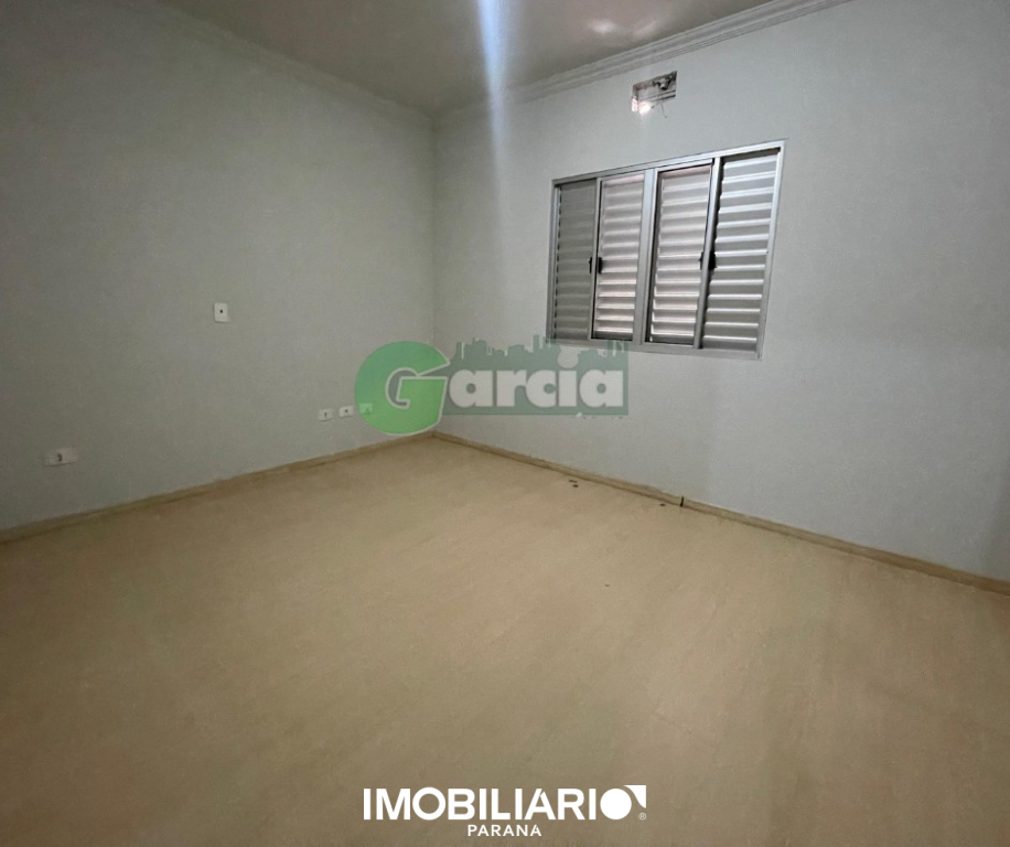 Sobrado para  Alugar em Umuarama pela Garcia Imóveis