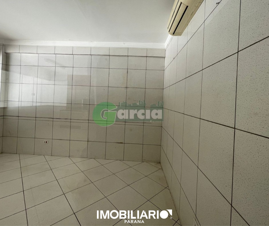 Salão Comercial para  Alugar em Umuarama pela Garcia Imóveis