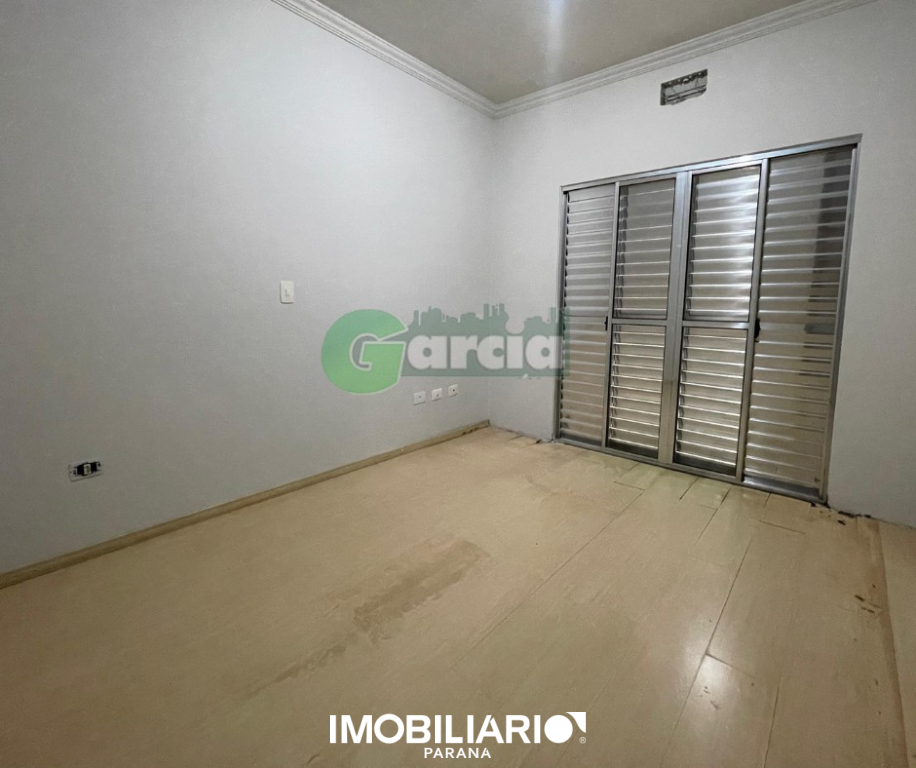 Sobrado para  Alugar em Umuarama pela Garcia Imóveis