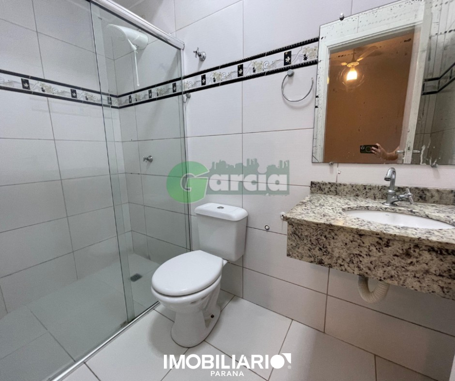 Residência para  Venda em Umuarama pela Garcia Imóveis