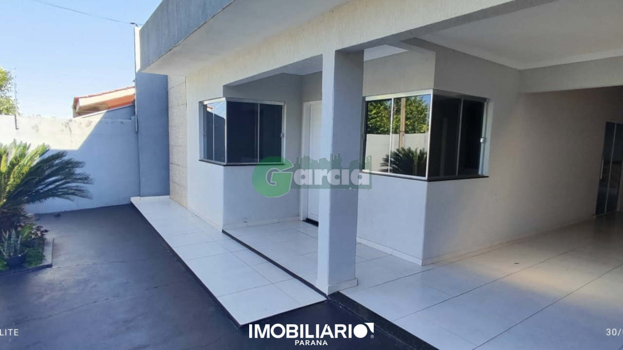 Residência para  Venda em Umuarama pela Garcia Imóveis