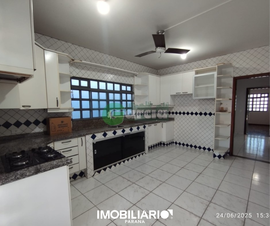 Residência para  Alugar em Umuarama pela Garcia Imóveis