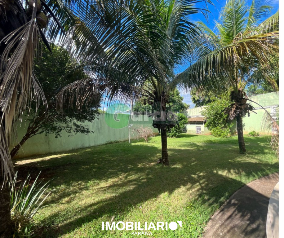 Sobrado para  Venda em Umuarama pela Garcia Imóveis